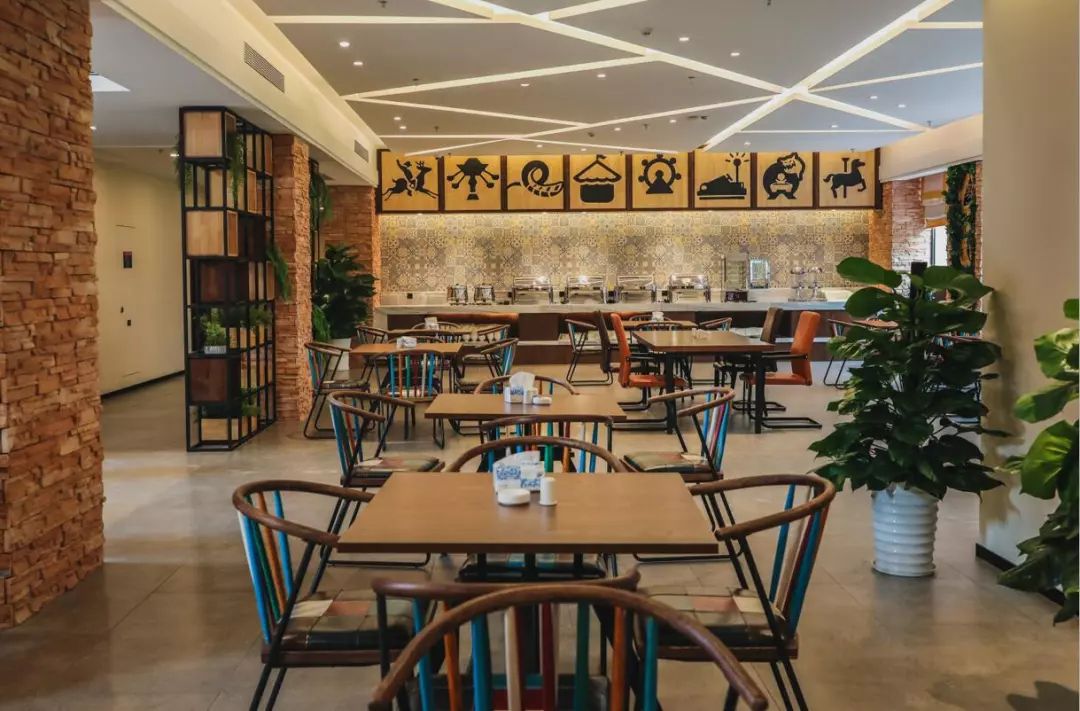 1534582346501750.jpg 14.webp.jpg