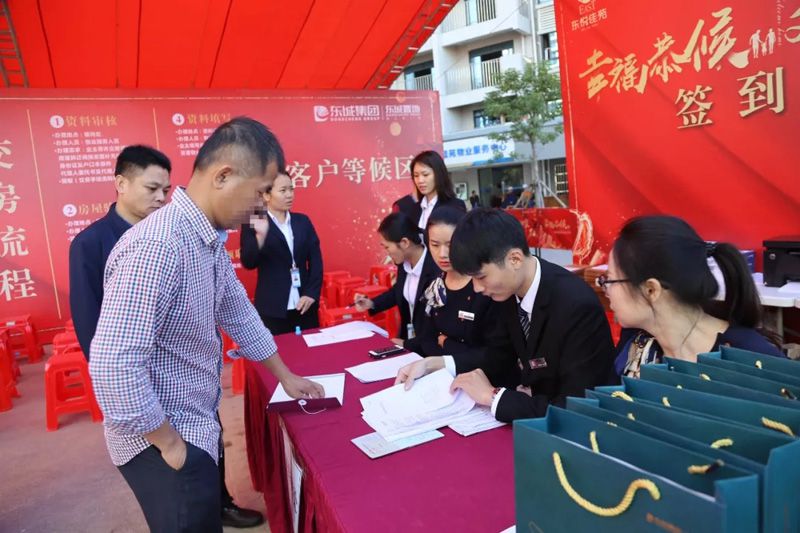 1542265003112756.jpg 640.webp (3).jpg