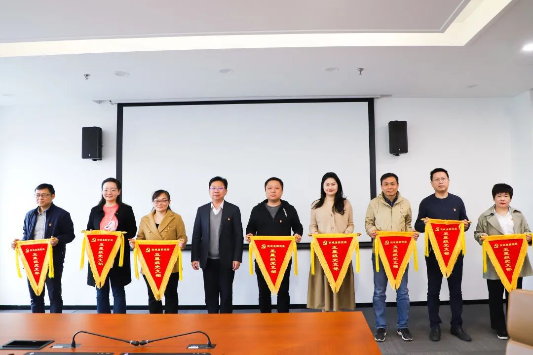 1680927682994378.jpg 1680927682994378.jpg