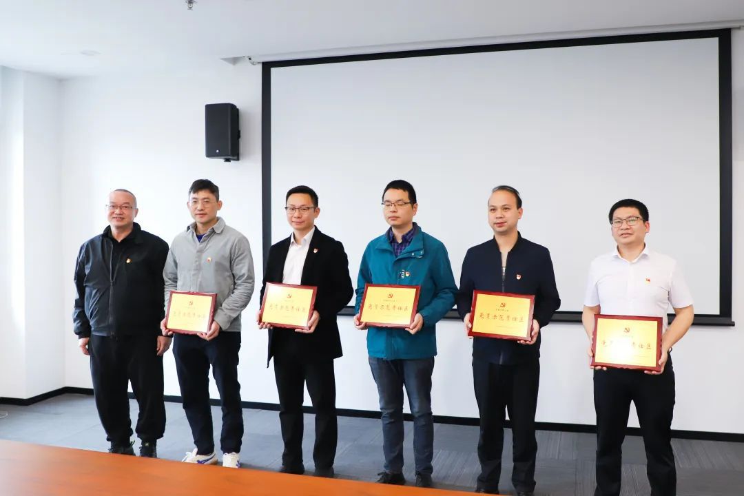 1680927751115402.jpg 1680927751115402.jpg